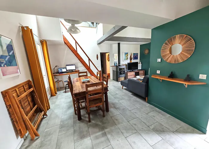 Des Hauts Pins Holiday home *