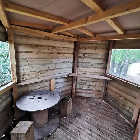 بيت للعطل Des Hauts Pins *